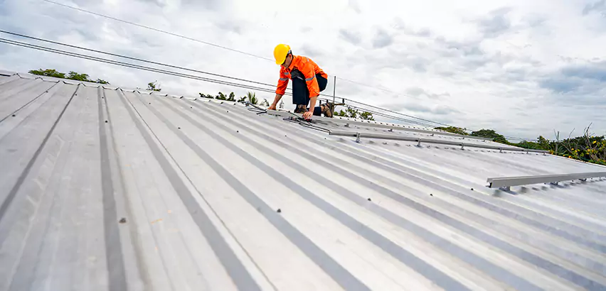 Metal Roof Repairs in Seattle