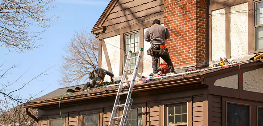 Roof Siding Trim Repair in Seattle