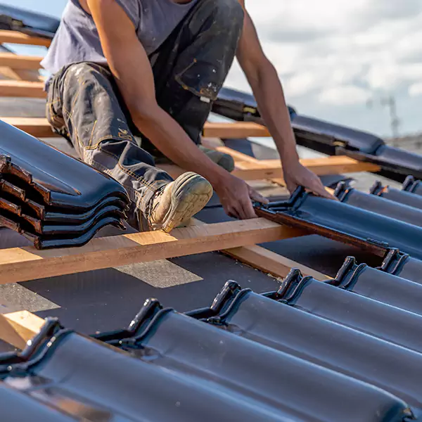 Why Seattle, WA Homeowners Choose Best Seattle Roofing Pros for Hail Damage Repairs?