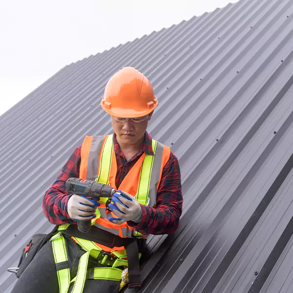 Why Property Owners in Seattle Choose Best Seattle Roofing Pros for Tin Roofing Installation Service?